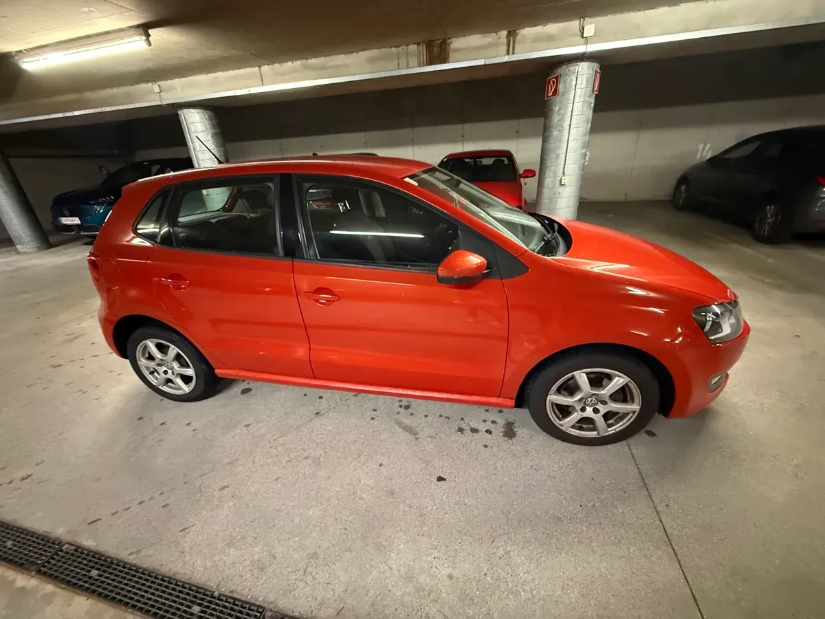 Volkswagen Polo 2010 photo 2