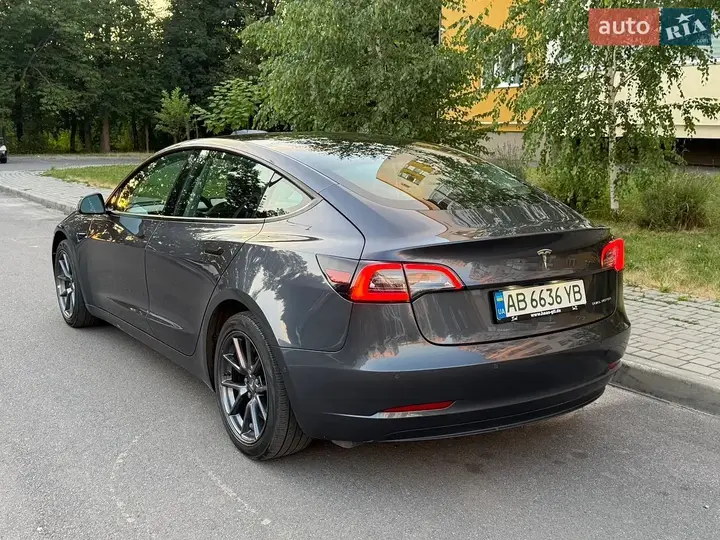 Tesla Model 3 2021 photo 5