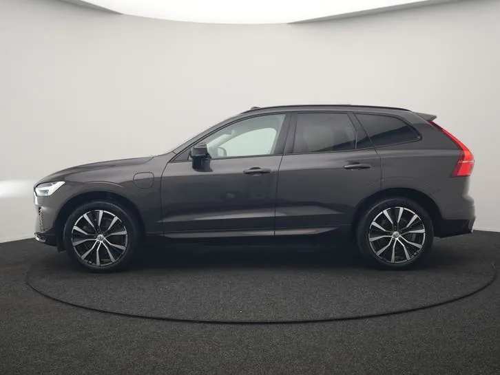 Volvo Xc60 2023 photo 2