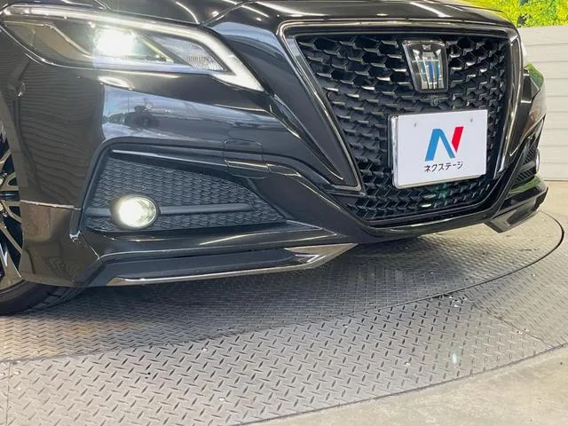 Toyota Crown Hybrid 2020 photo 5
