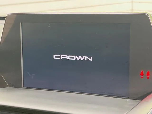 Toyota Crown Hybrid 2020 photo 3