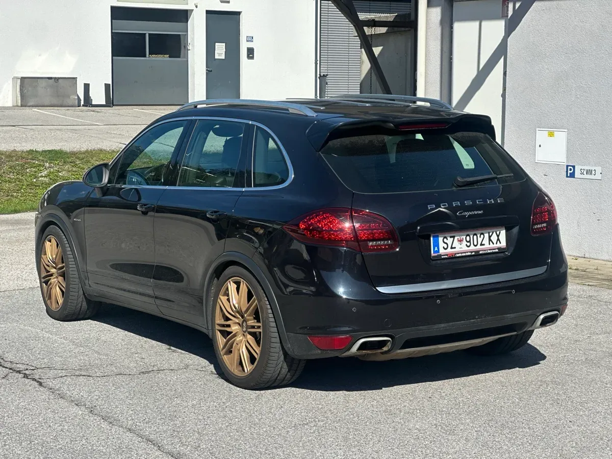 Porsche Cayenne 2013 photo 3