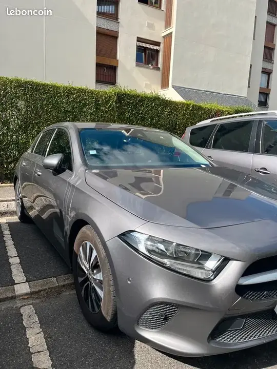 Mercedes-Benz A-Class 2018 photo 3