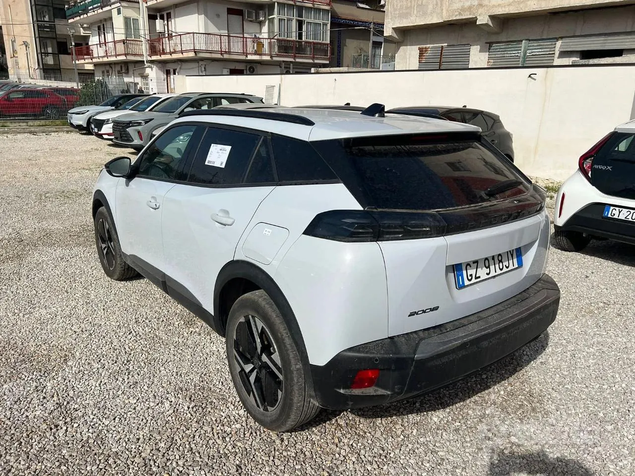 Peugeot 2008 2025 photo 2