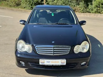 Mercedes-Benz C-Class 2005 photo 2