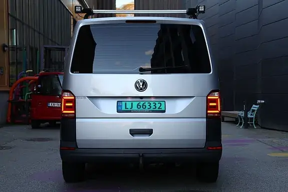 Volkswagen Transporter 2017 photo 2