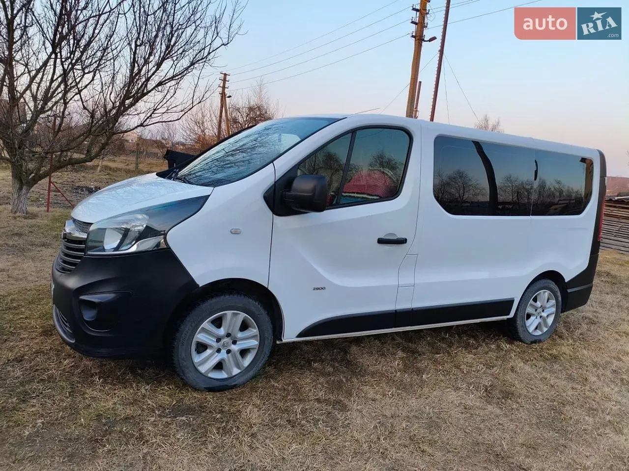 Opel Vivaro 2016 photo 2