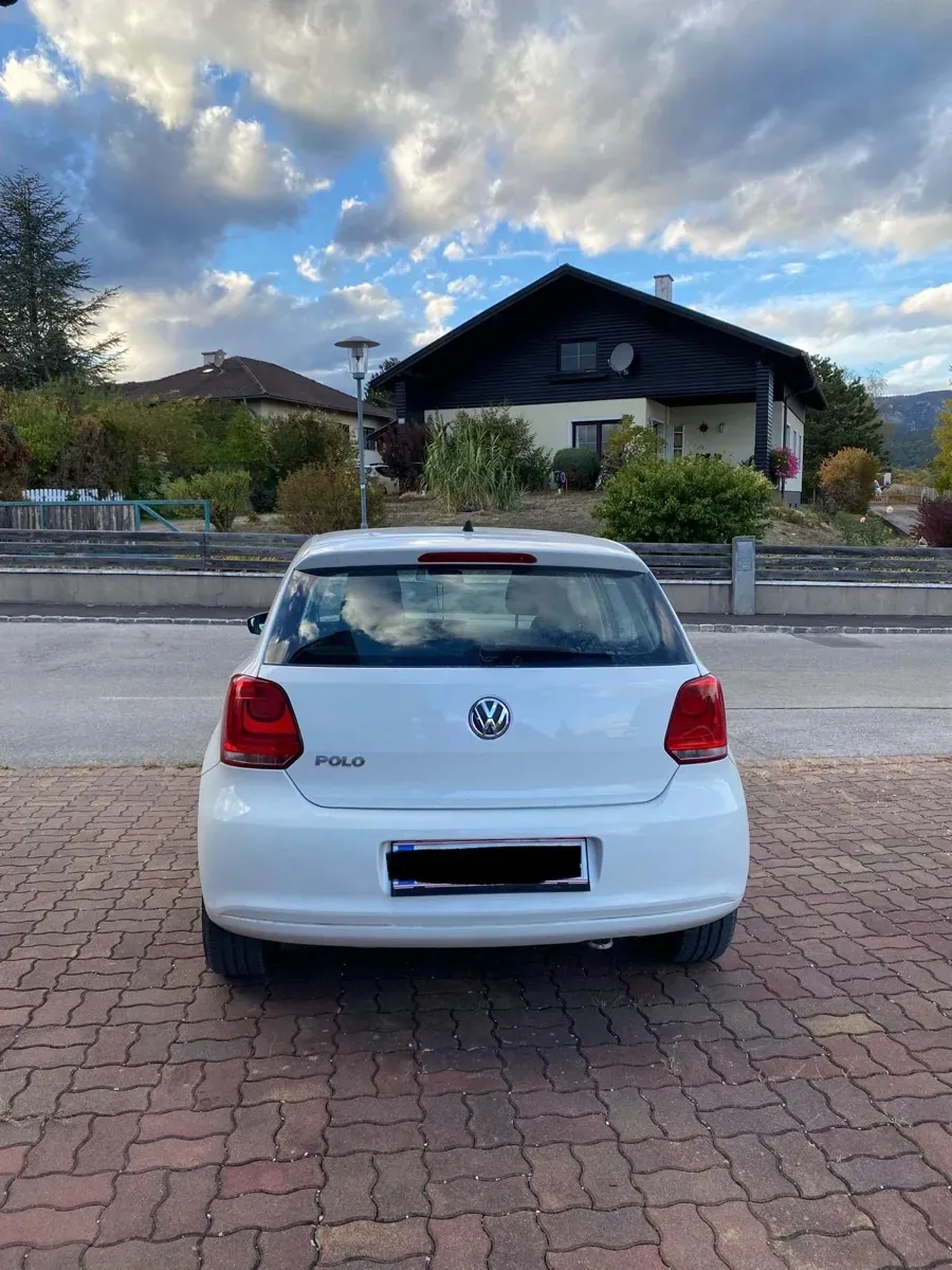 Volkswagen Polo 2011 photo 3