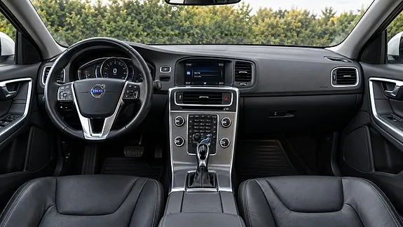 Volvo V60 2013 photo 4