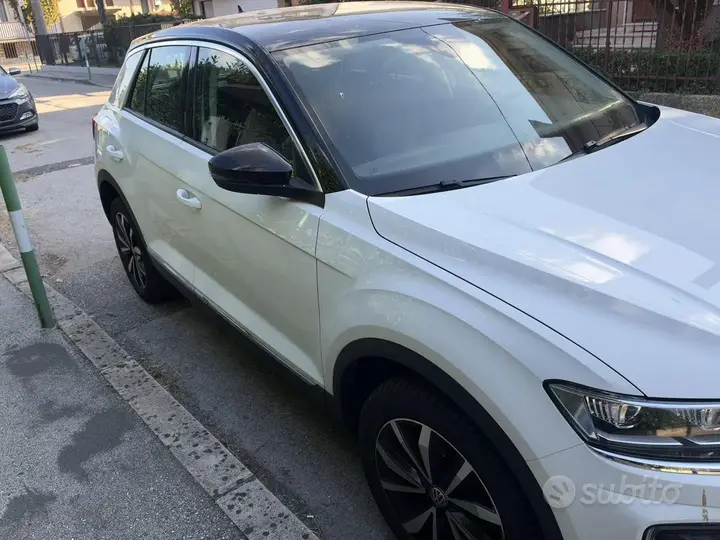 Volkswagen T-Roc 2018 photo 3