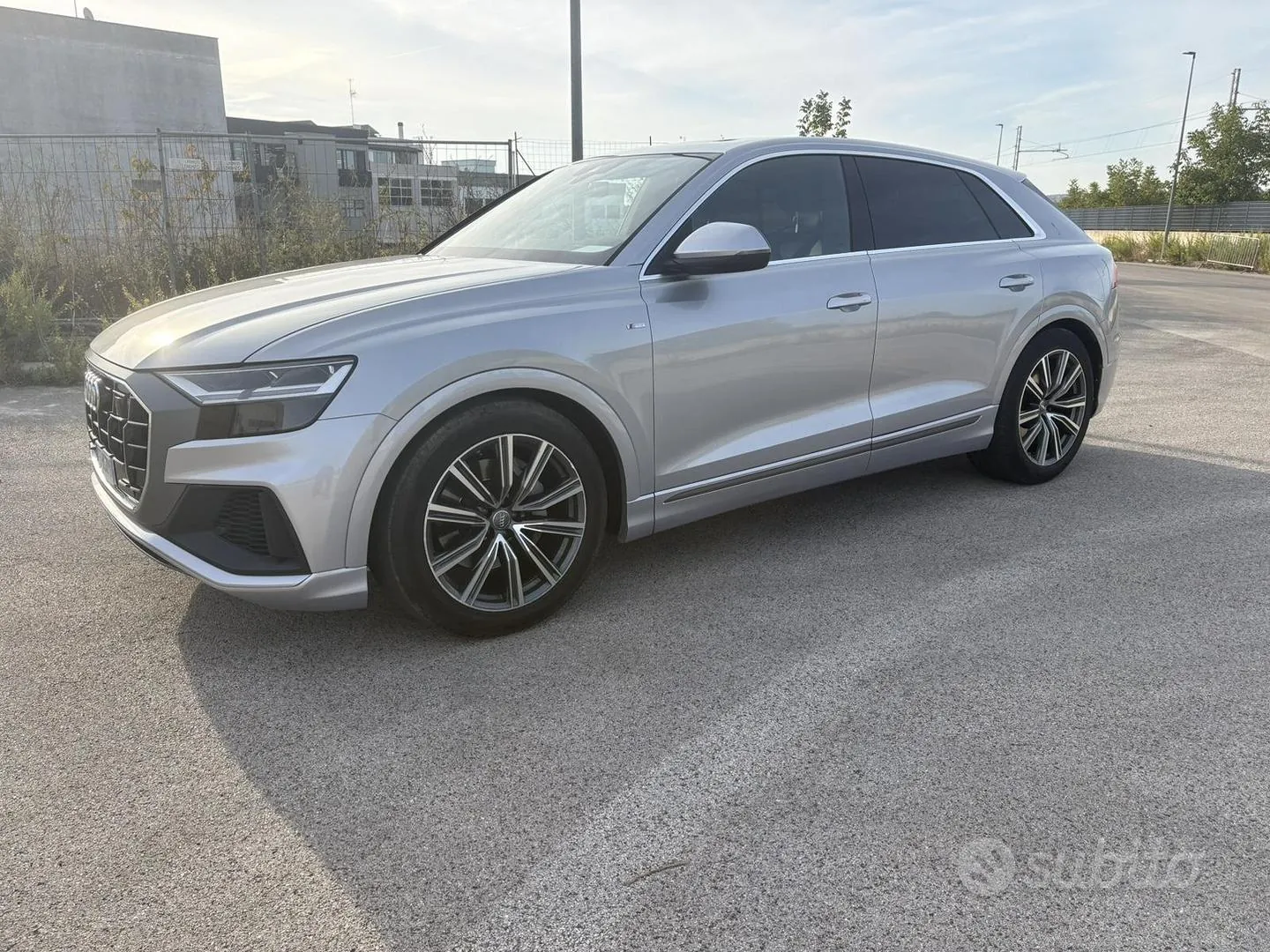 Audi Q8 2018 photo 5