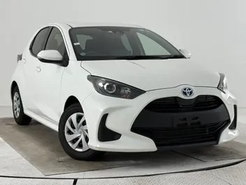 Toyota Yaris 2023 photo 2
