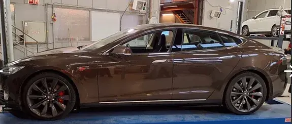 Tesla Model S 2014 photo 3