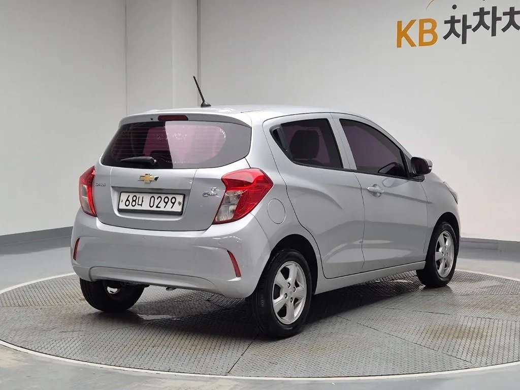 Chevrolet Spark 2017 photo 3
