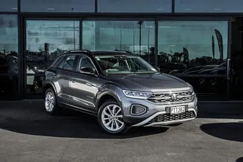 Volkswagen T-Roc 2023 photo 2