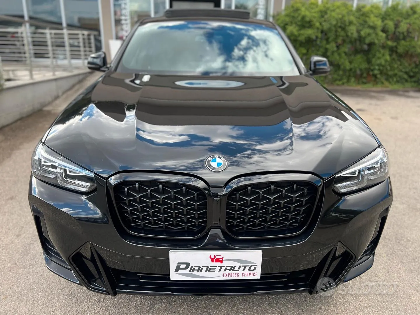 BMW X4 2022 photo 2