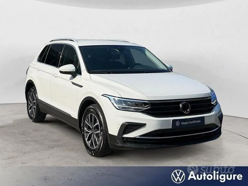 Volkswagen Tiguan 2023 photo 2