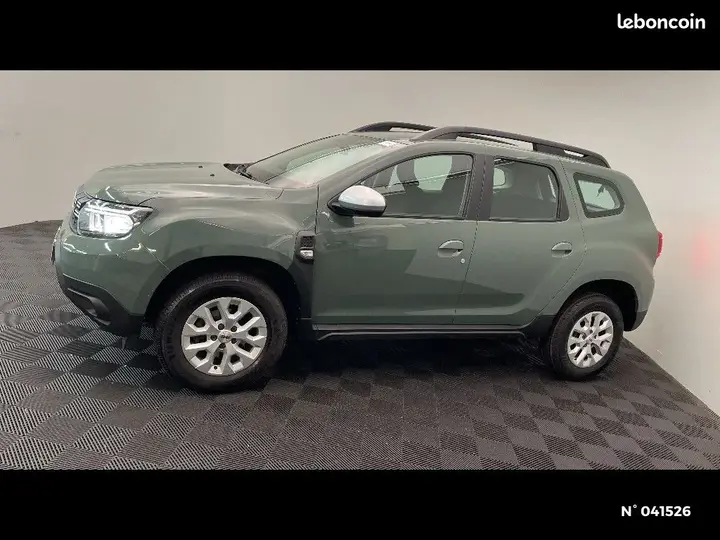 Dacia Duster 2023 photo 2