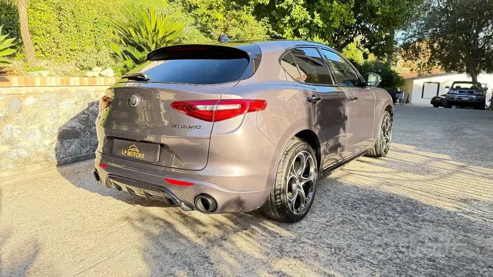 Alfa Romeo Stelvio 2022 photo 5