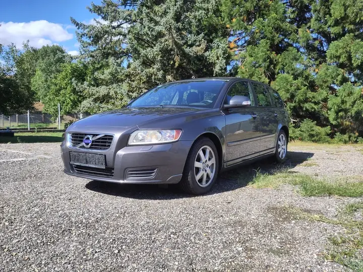 Volvo V50
