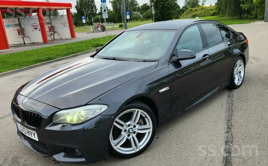 BMW 520 2013 photo 2
