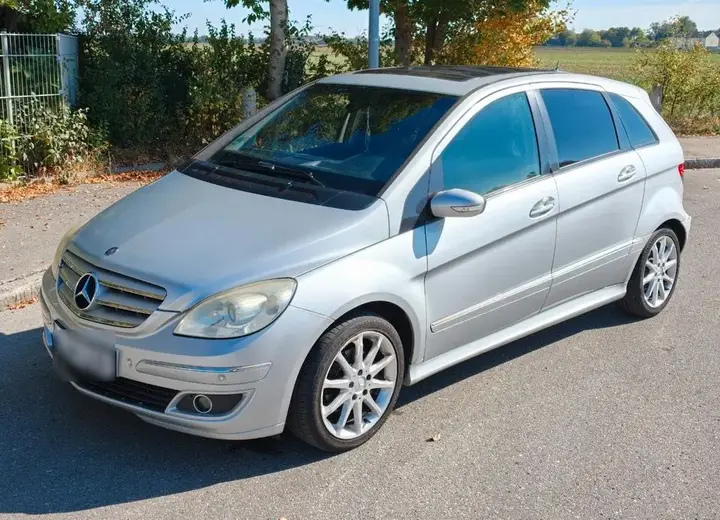 Mercedes-Benz B