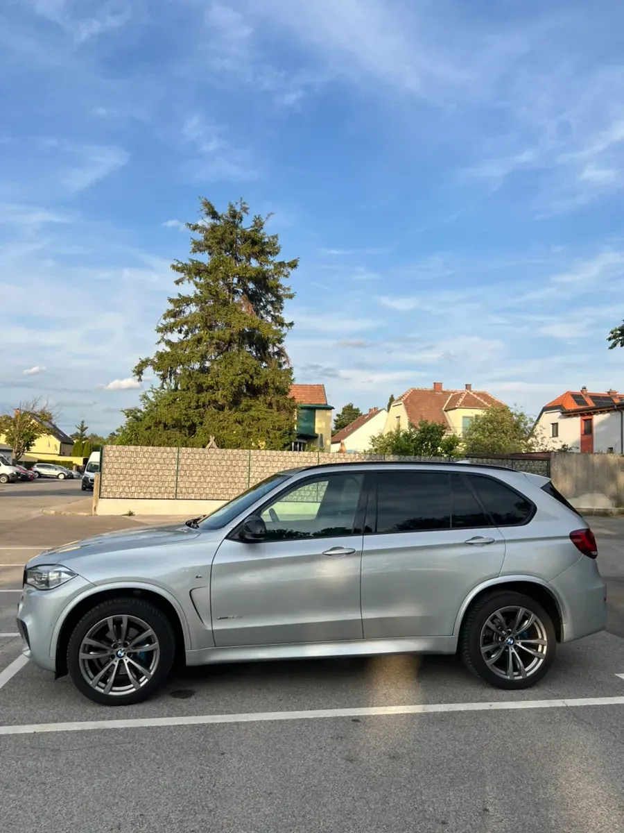 BMW X5 2016 photo 2
