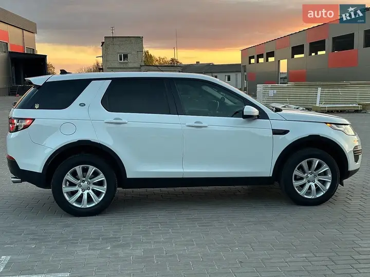 Land Rover Discovery Sport 2015 photo 5