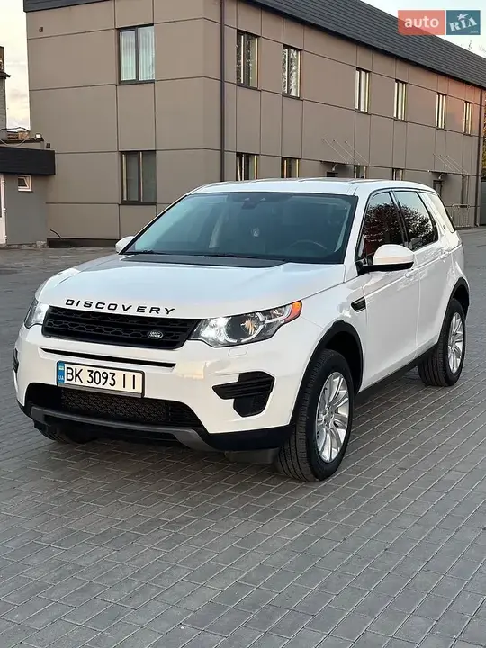 Land Rover Discovery Sport 2015 photo 2