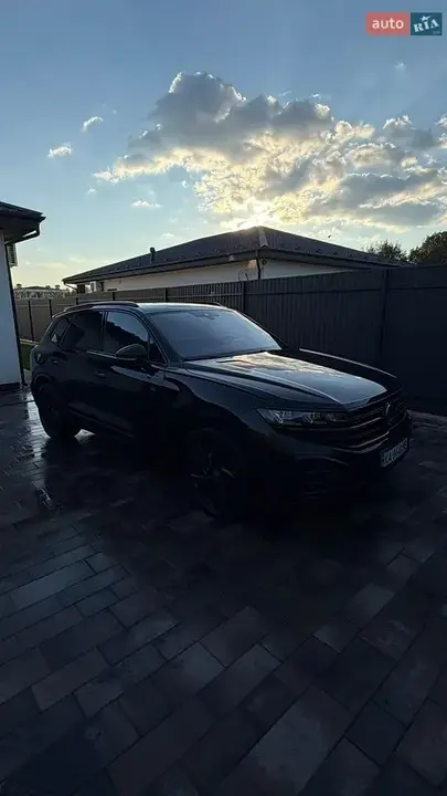 Volkswagen Touareg 2023 photo 3