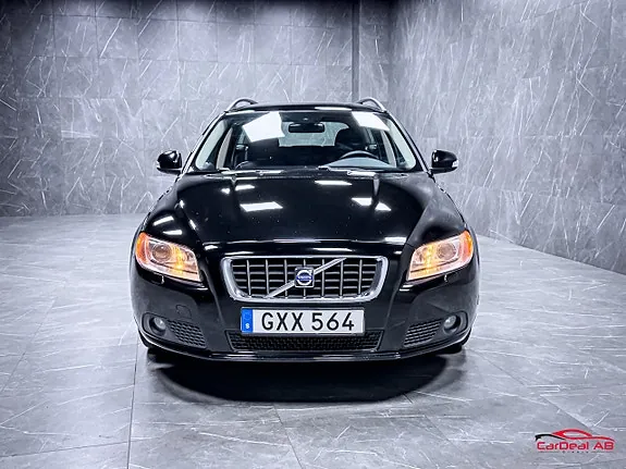 Volvo V70 2009 photo 2