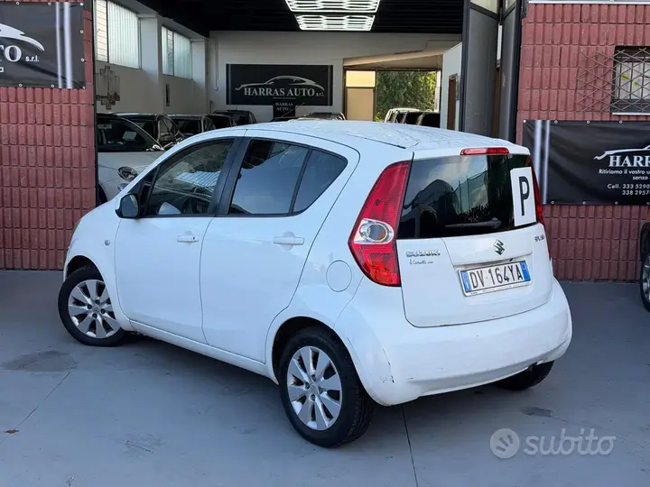 Suzuki Splash 2009 photo 3