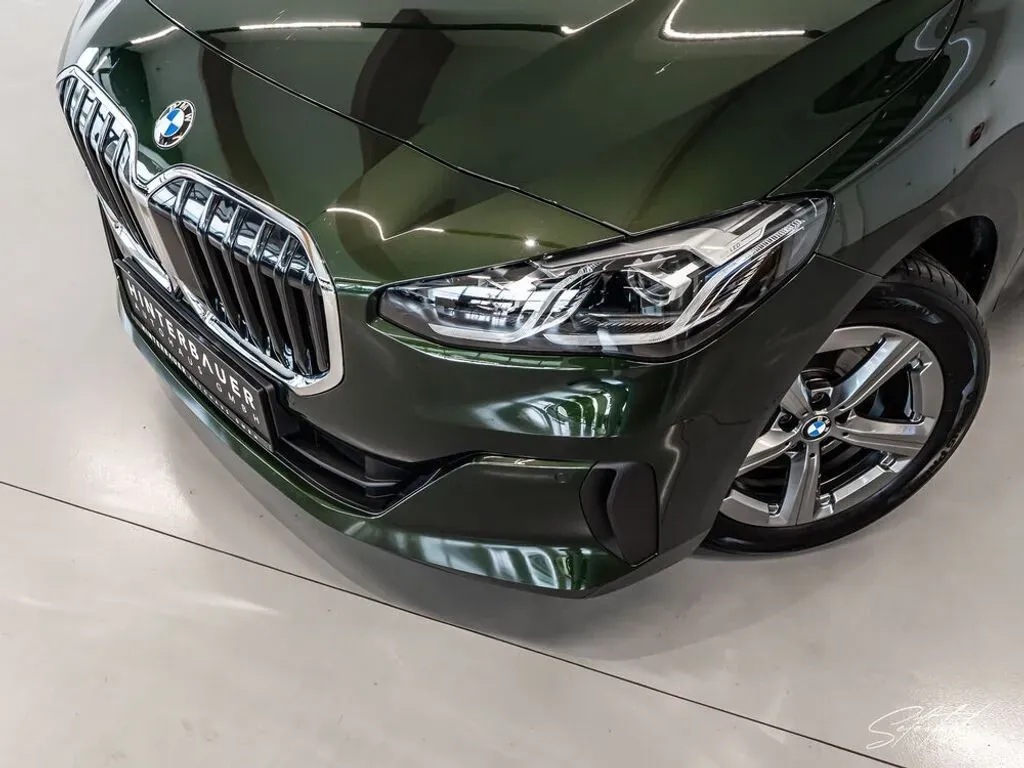 BMW 2 Series 2025 photo 2