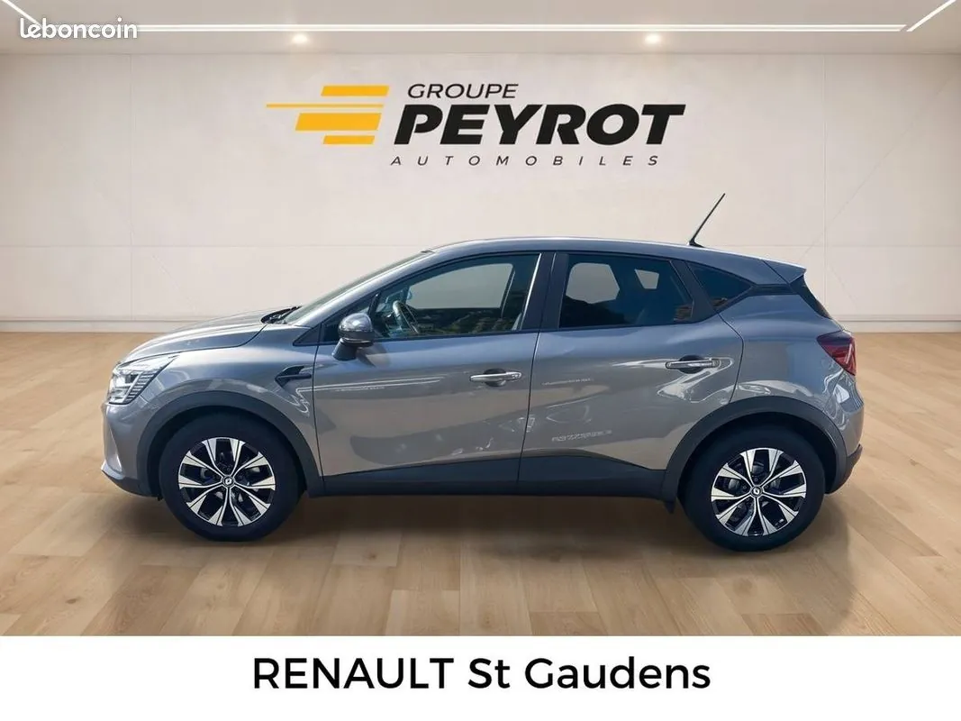 Renault Captur 2024 photo 3