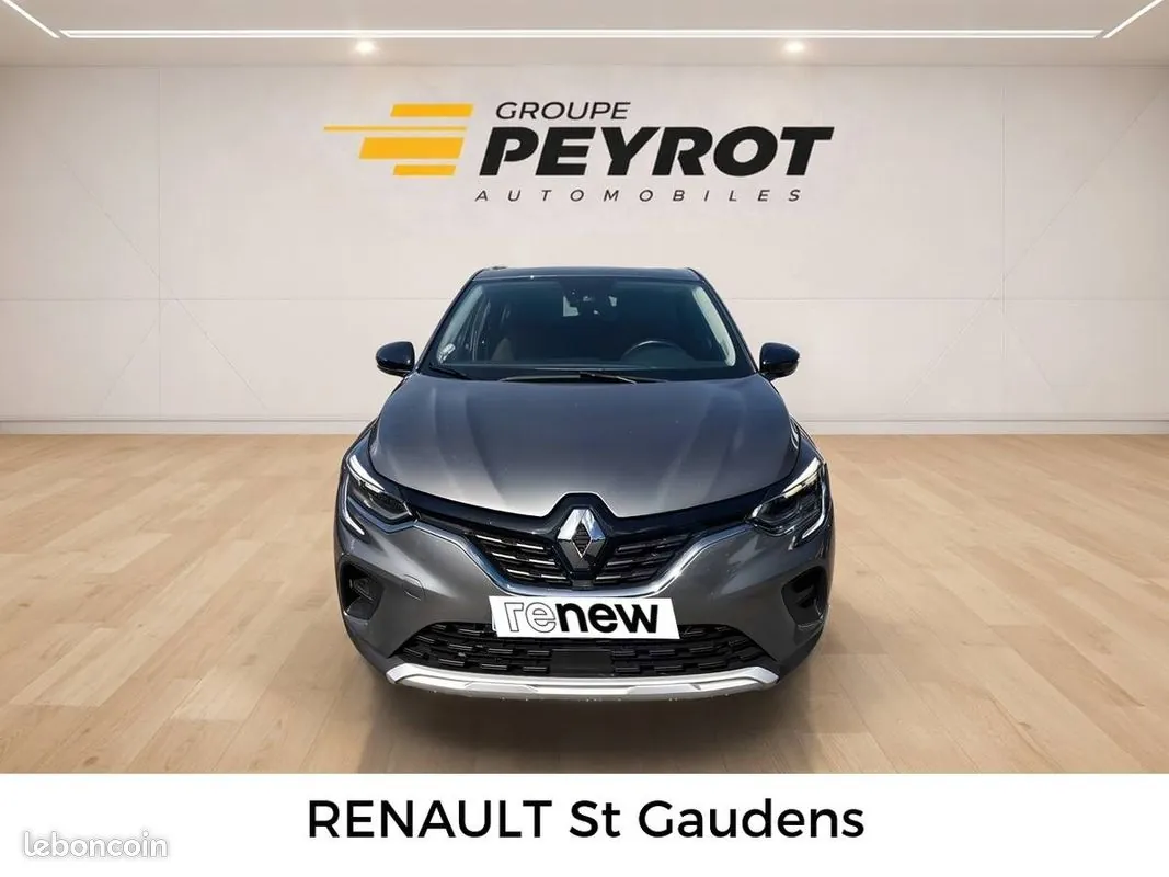 Renault Captur 2024 photo 2