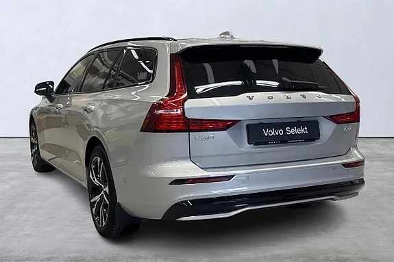 Volvo V60 2024 photo 4