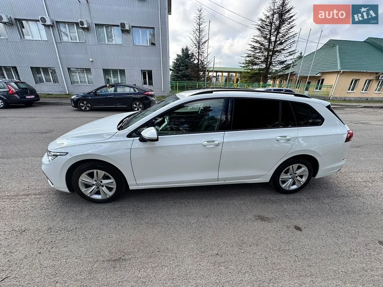 Volkswagen Golf 2023 photo 4