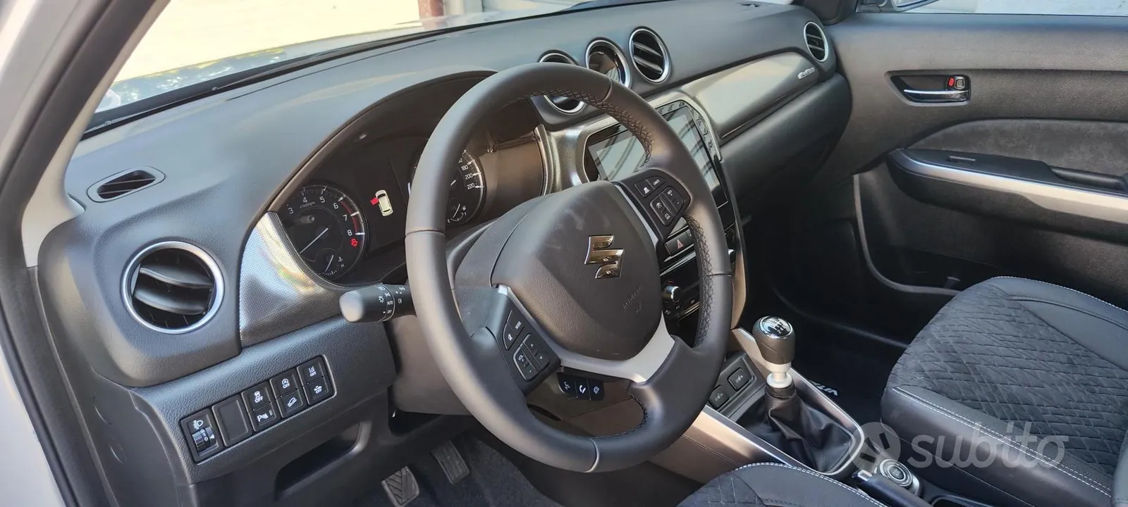 Suzuki Vitara 2024 photo 4
