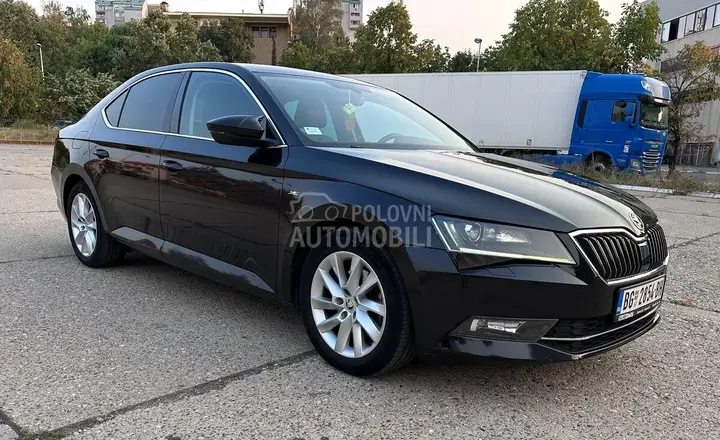 Skoda Superb 2018 photo 4