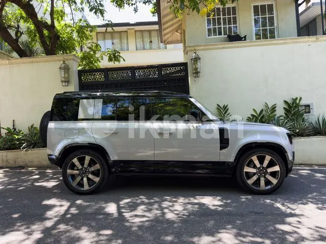 Land Rover Defender 2026 photo 5