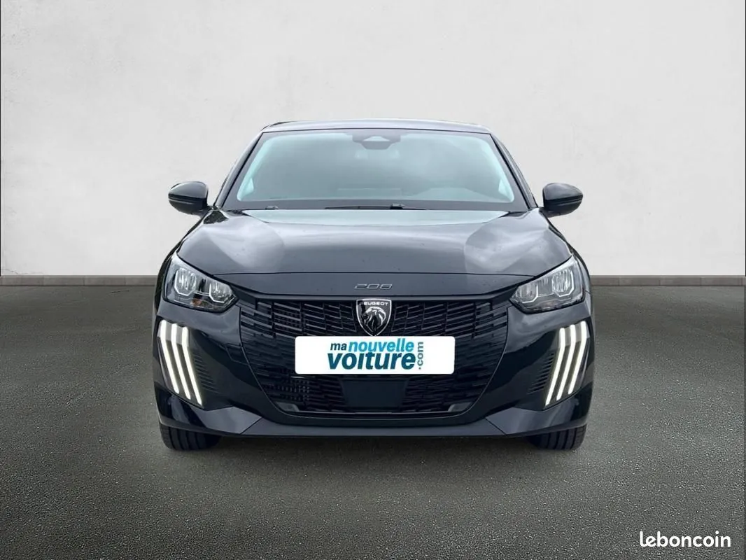 Peugeot 208 2025 photo 2
