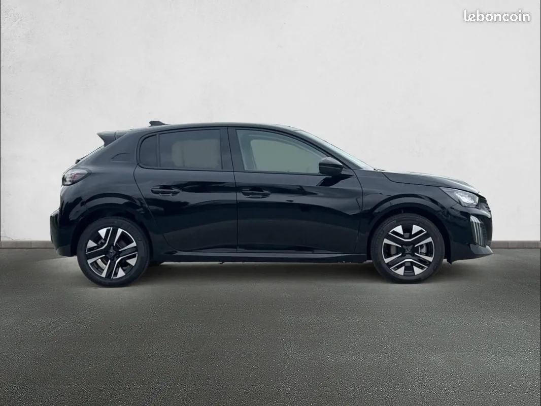Peugeot 208 2025 photo 4