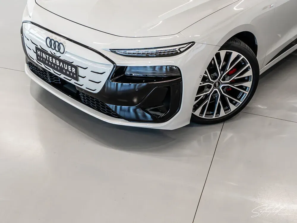 Audi A6 2025 photo 2