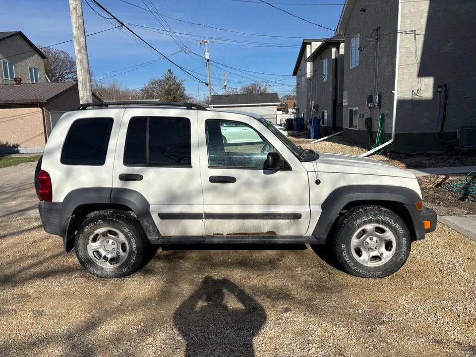 Jeep Liberty 2007 photo 2