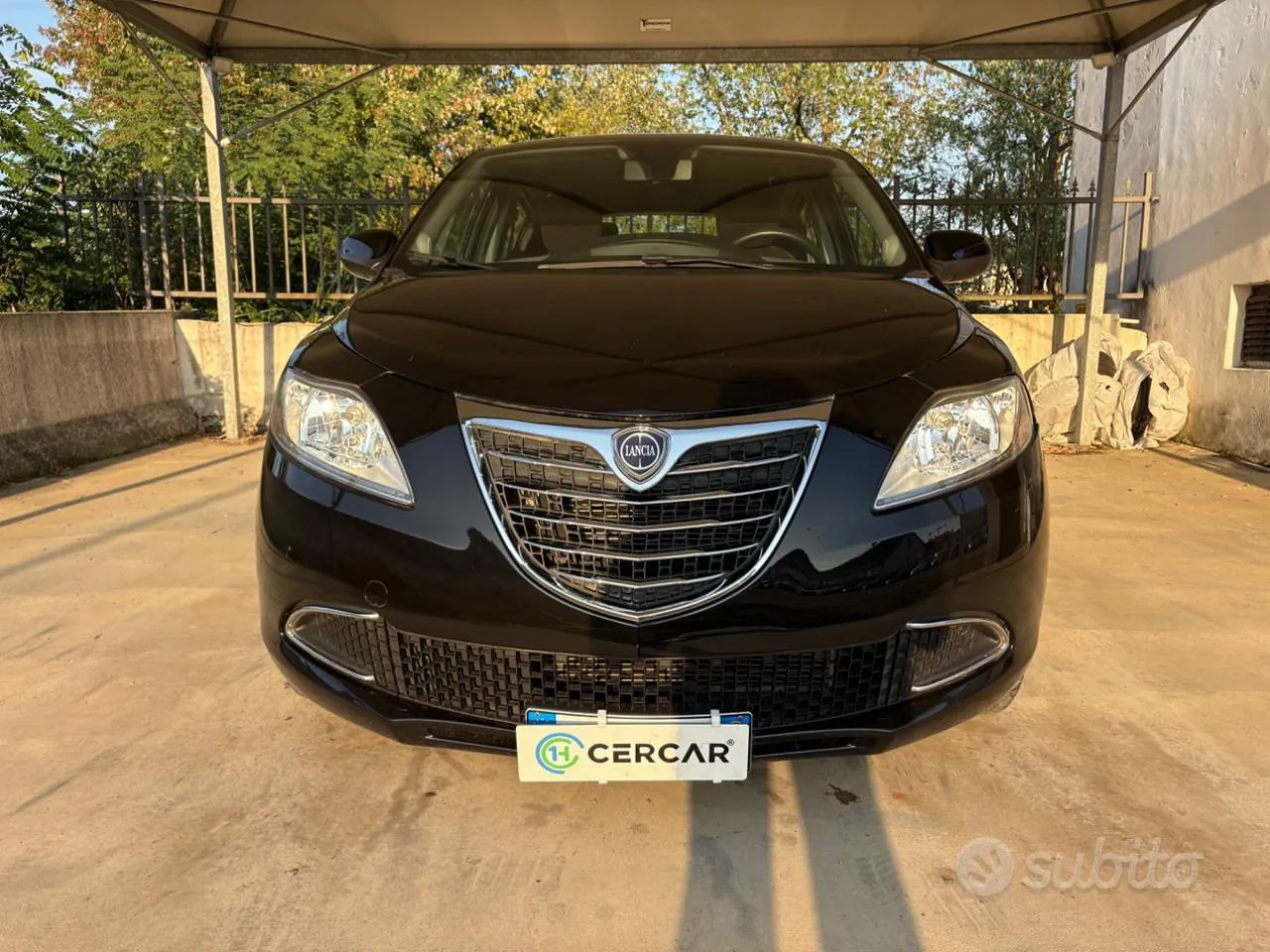 Lancia Ypsilon 2015 photo 2