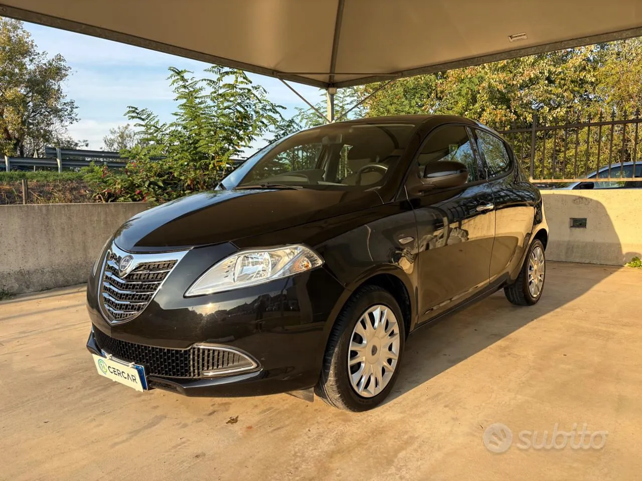 Lancia Ypsilon