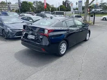 Toyota Prius 2021 photo 3