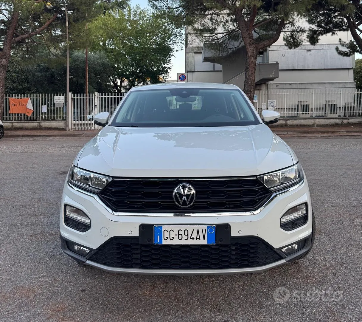 Volkswagen T-Roc 2021 photo 3