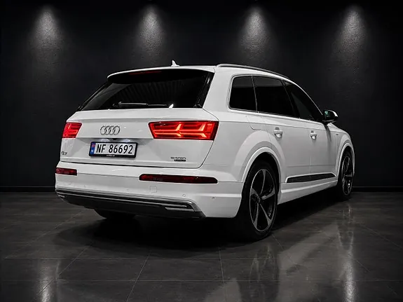Audi Q7 2018 photo 4