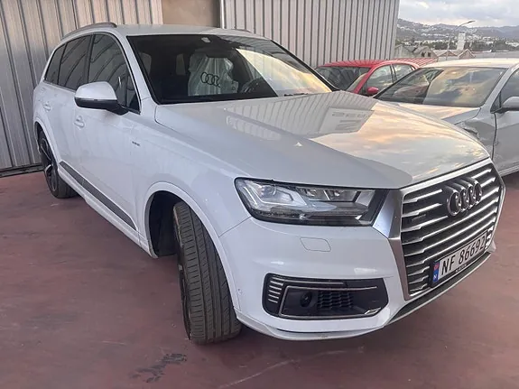 Audi Q7 2018 photo 5